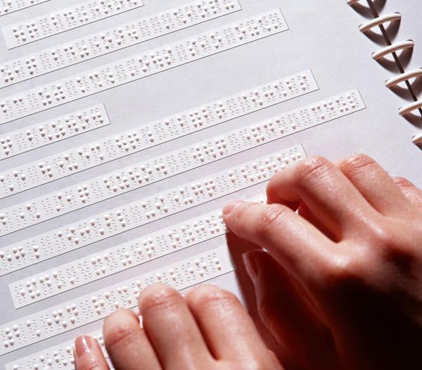 braille-tape-il-nastro-adesivo-per-non-vedent-L-vglF3q
